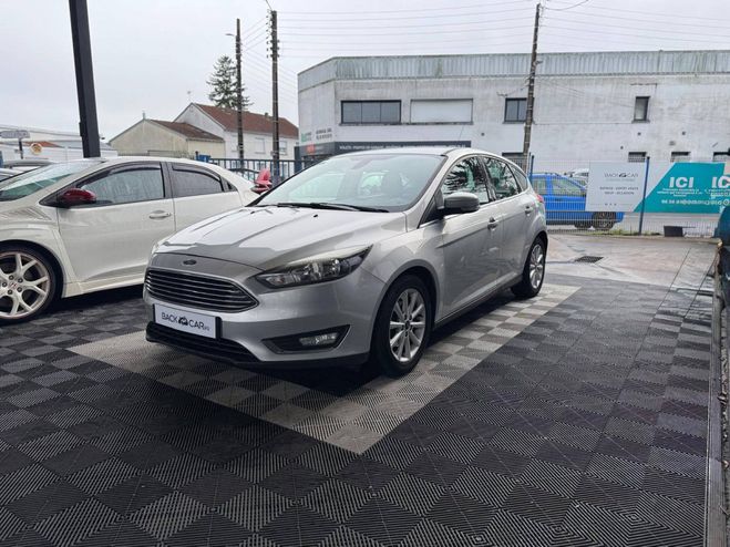 Ford Focus 1.0 EcoBoost 125 S&S Titanium GRIS CLAIR de 2015