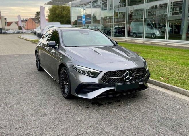 Mercedes Classe A Berline 250 e 8G-DCT AMG Line Argent de 2024