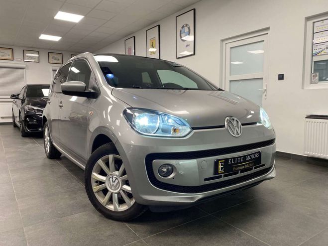 Volkswagen Up up! 1.0i CLUB 1erMAIN FULL- TOIT OUVRANT Argent M�tallis� de 