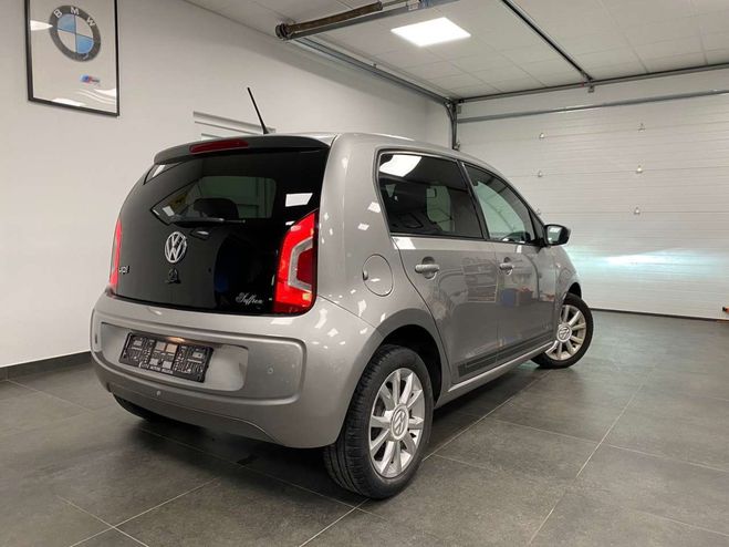 Volkswagen Up up! 1.0i CLUB 1erMAIN FULL- TOIT OUVRANT Argent M�tallis� de 