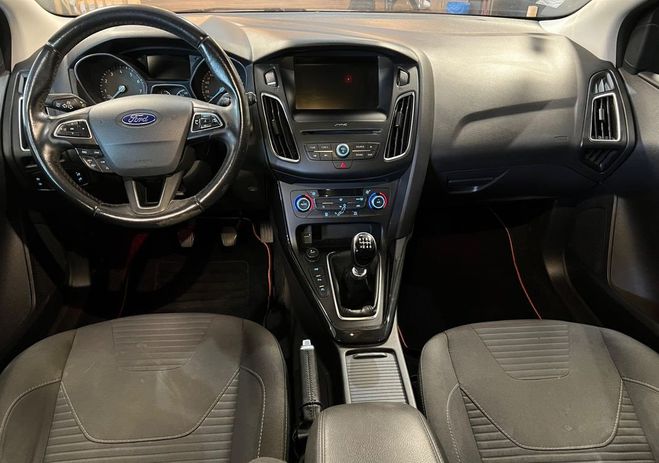 Ford Focus break 1.0 ecoboost 125 titanium-x   cam� Blanc de 2017