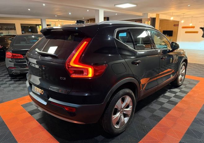 Volvo XC40 2.0 150 2wd geartronic momentum bva + en Noir de 2019