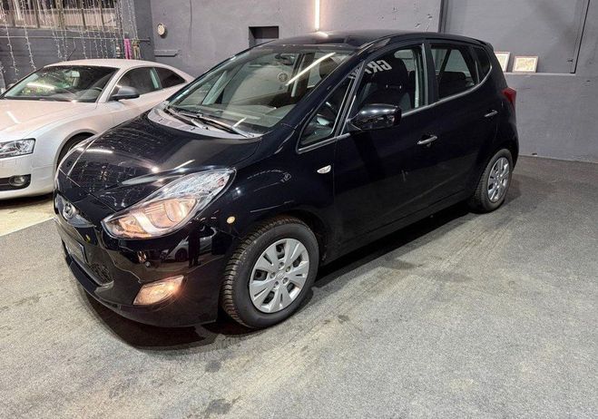 Hyundai Ix20 1.6 CRDI FAP 115 Blue Drive Pack Busines Gris de 2012