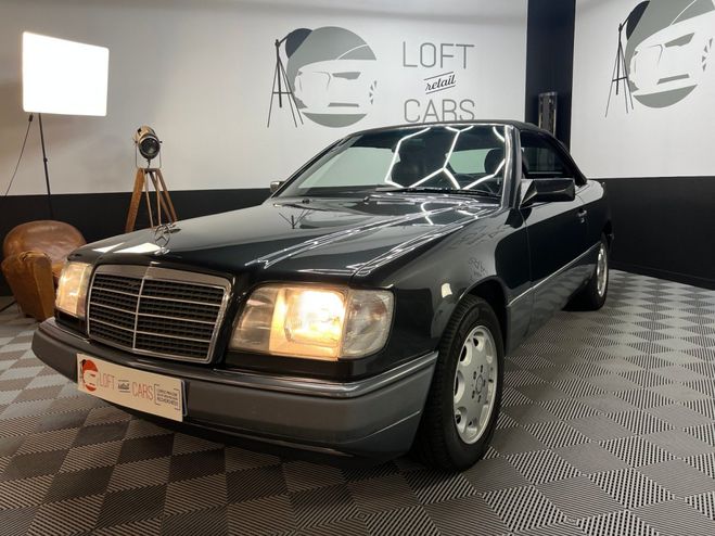 Mercedes Classe E W 124 Cabriolet E200 Reference Noir de 1995
