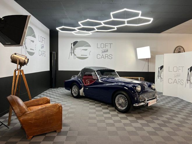 Triumph TR3 OVERDRIVE BLEU FONCE de 1958