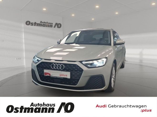 Audi A1 Sportback 25 TFSI PDC SHZ CarPlay KeyLes Argent� M�tallique de 