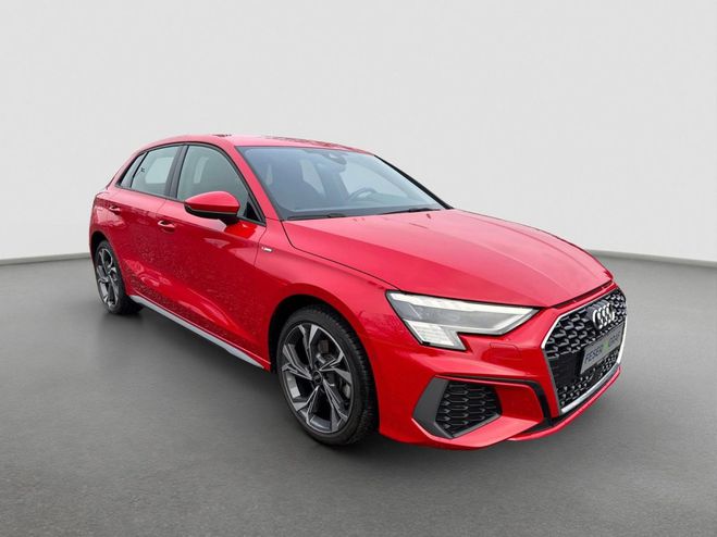 Audi A3 Sportback 40 TFSIe Hybrid S-Line Matrix  Rouge M�tallique de 