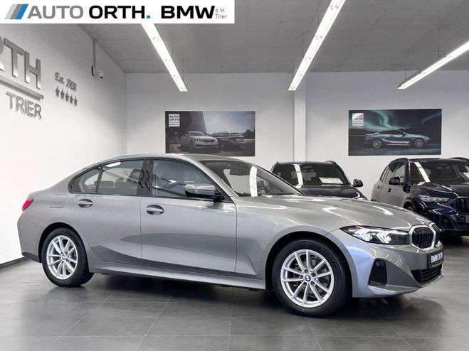 BMW Serie 3 318 i AUT. *LCI* WIDESCREEN HUD KAMERA S Gris M�tallique de 