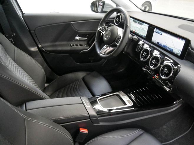 Mercedes Classe A 180 d PROGRESSIVE DISTR MBUX KAM TOTW LE Argent� M�tallique de 