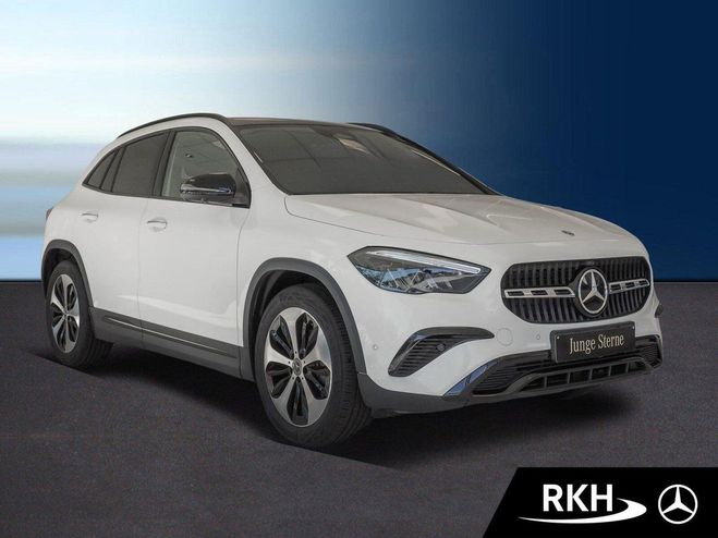 Mercedes Classe GLA classe 180 Progressive Night/360�/Pano/D Blanc de 