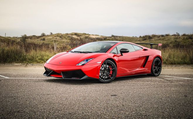 Cliquer pour voir la photo suivante Lamborghini Gallardo Super Trofeo Stradale V10 5.2 570ch 83-1 Rouge de 2012