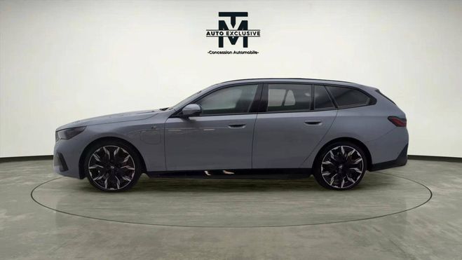 BMW Serie 5 TOURING G61 550e xDrive PHEV 489 ch BVA8 Gris de 2025