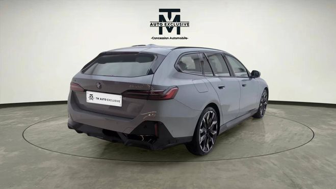 BMW Serie 5 TOURING G61 550e xDrive PHEV 489 ch BVA8 Gris de 2025