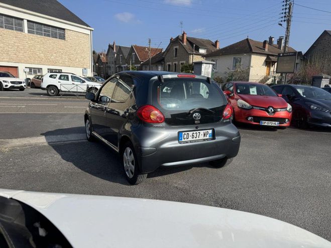 Toyota Aygo 1.4 D - 54 Confort GRIS FONCE de 2008