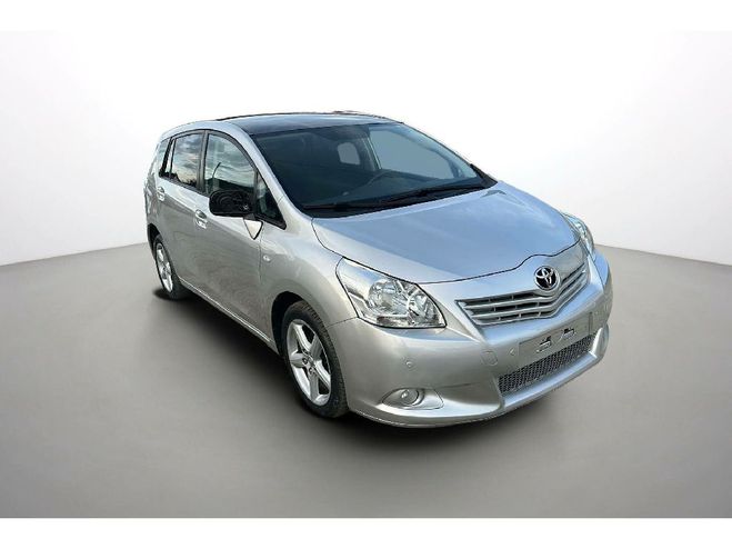 Toyota Verso 132 VVT-i 5pl TRAVEL BVA Grise de 2013