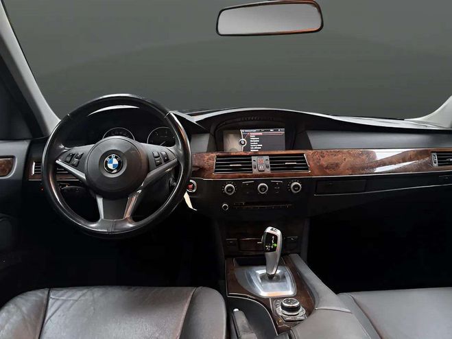 BMW Serie 5 (E61) 520DA 177CH LUXE GRIS C de 2010