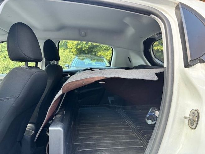 Peugeot 208 1.5 BLUEHDI 100CH S&S ACTIVE 5P EURO6C BLANC de 2019