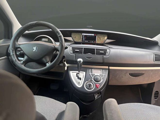 Peugeot 807 2.2 HDI170 NAVTEQ BAA GRIS F de 2009