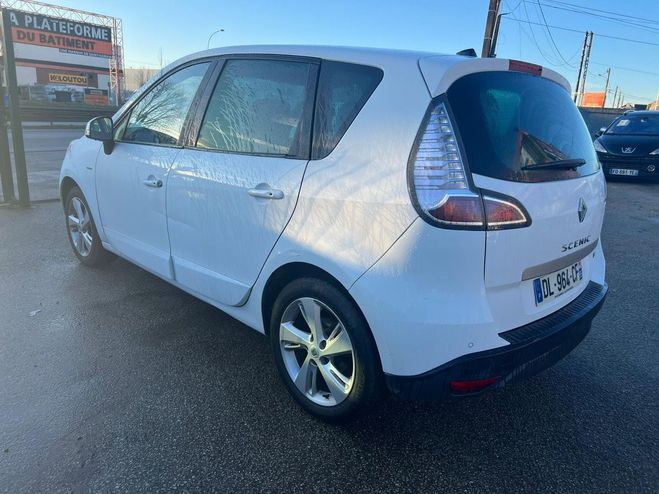 Renault Scenic (3) 1.2 TCE 115 ENERGY LIMITED MAGNIFIQU Blanc de 2014