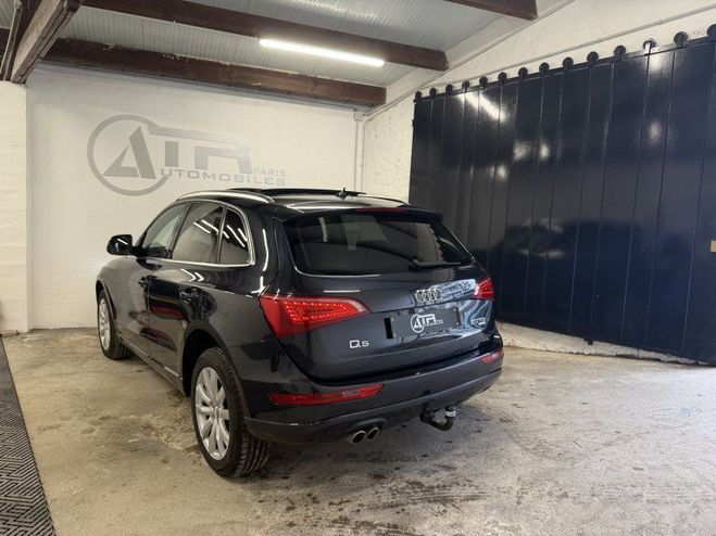 Audi Q5 2.0 TDI 170CH FAP START/STOP AVUS QUATTR Bleu de 2011