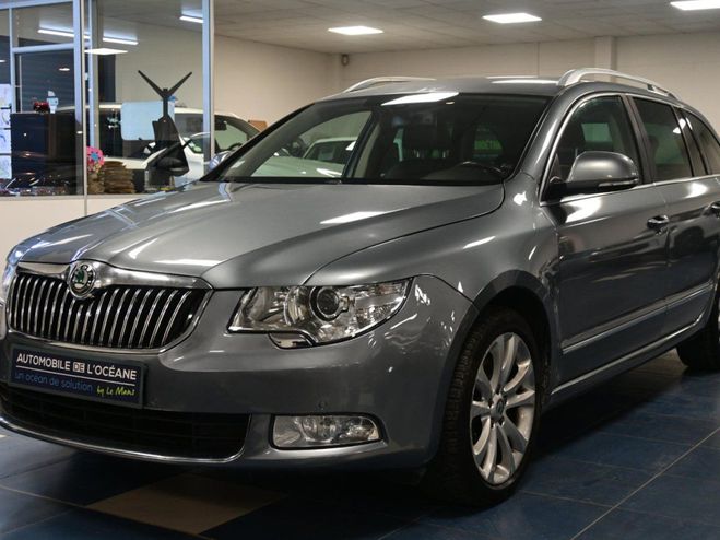 Skoda Superb COMBI 2.0 TDI 170 CR FAP Elegance 2 DSG Gris Bleut� de 2012