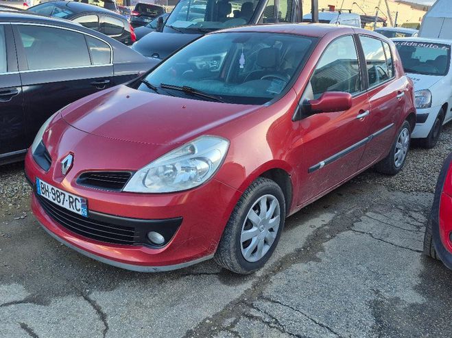 Cliquer pour voir la photo suivante Renault Clio III DCI CLIM ct ok Rouge Clair de 2008