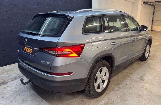 Skoda Kodiaq 1.4 tsi 125 active 4x2 7 places carplay  Gris de 2017