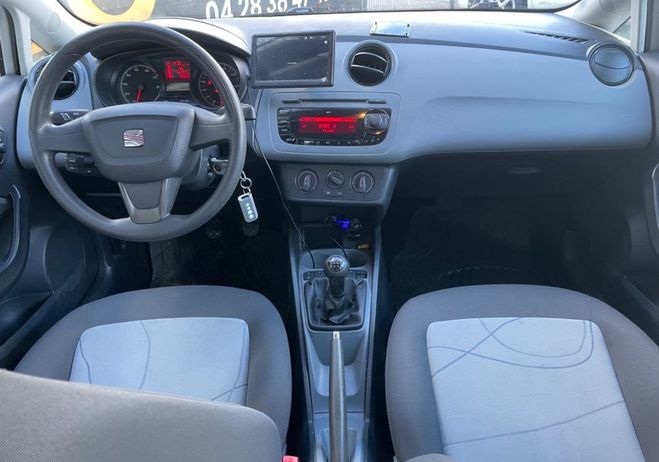 Seat Ibiza 1.2 tsi 105ch suivi complet gps tactile  Blanc de 2012