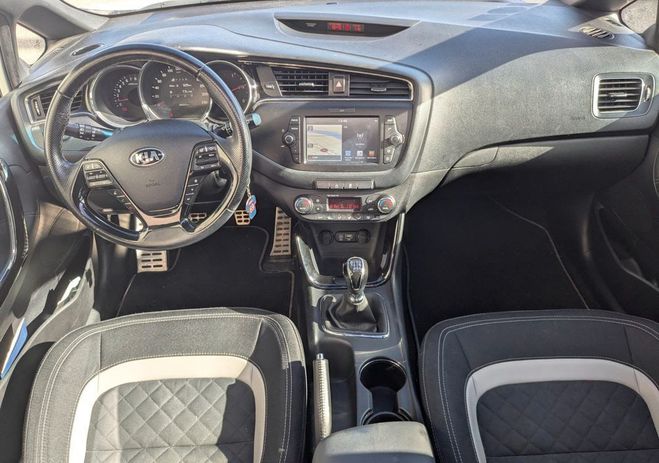 Kia Ceed d Ceed 1.0 t-gdi 120 gt line toit ouvran Blanc de 2017