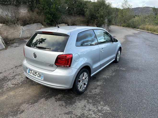 Volkswagen Polo 1.6 TDI 90CH BLUEMOTION FAP MATCH 5P Gris C de 2013