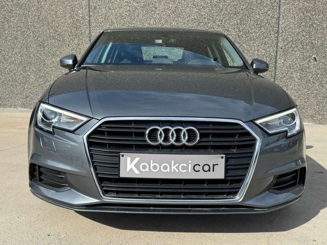 Audi A3 30 TFSI -- 59.000 KM--GPS-XENON--GARANTI Gris M�tallis� de 