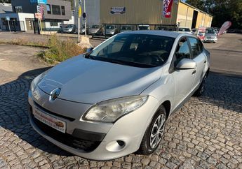  Voir d&eacute;tails -Renault Megane Soci�t� III Estate 1.5 dCi 110 cv-2011 &agrave; Ingersheim (68)