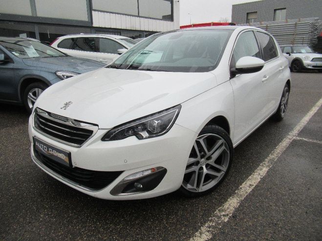 Cliquer pour voir la photo suivante Peugeot 308 1.2 130ch SetS EAT6 Féline Blanc de 2015