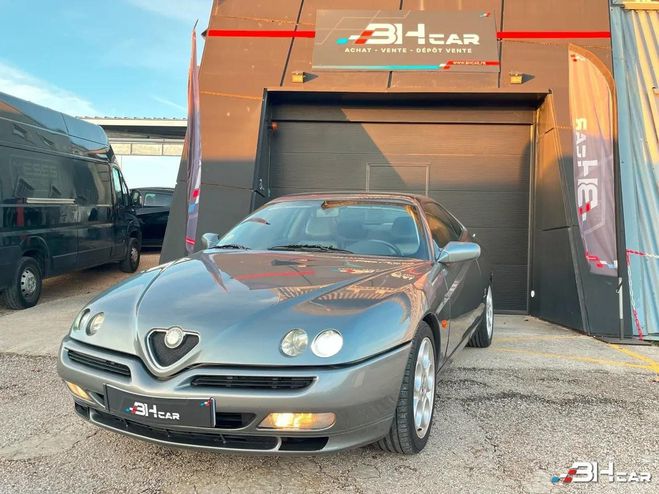 Alfa romeo GTV 916 V6 3.0 24V 218 - Gros dossier d'entr Gris de 2001