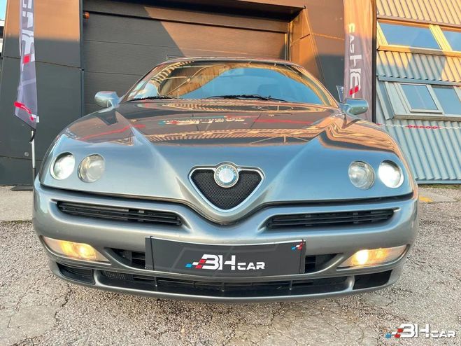 Alfa romeo GTV 916 V6 3.0 24V 218 - Gros dossier d'entr Gris de 2001