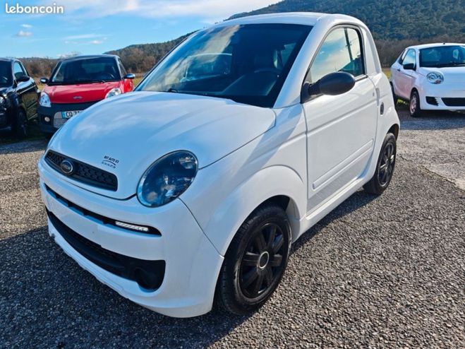 Cliquer pour voir la photo suivante Microcar Due Blanche de 2017