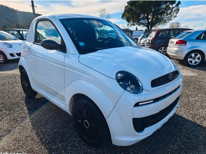 Microcar Due  Blanche de 2017