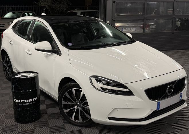 Volvo V40 II PHASE 2 SIGNATURE T2 1.5 TURBO 122 Cv Blanc de 2019