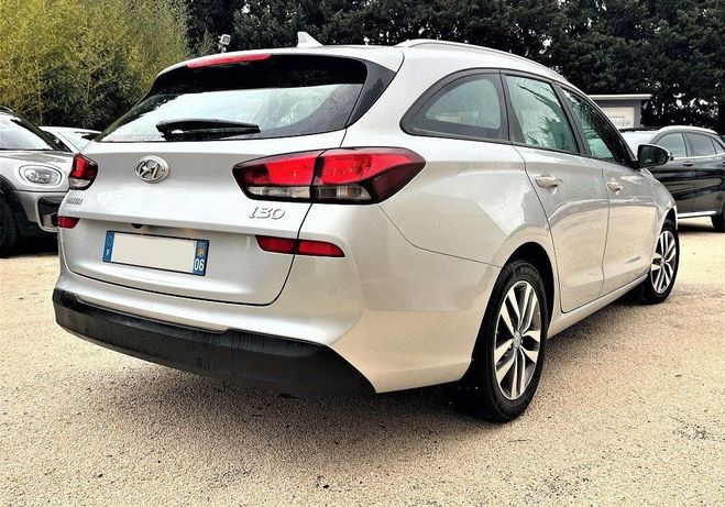 Hyundai I30 1.4 100CH BLUE DRIVE INITIA 5P Gris de 2017