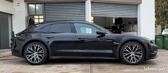 Porsche Taycan cross turismo 4 476 93.4kwh + pack sport Noir de 2023