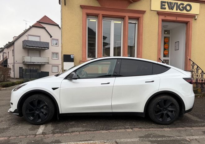 Tesla Model Y electric 300 60kwh standard-range camera Blanc de 2023