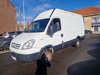  Voir d&eacute;tails -Iveco Daily 35S14V 2.3 Turbo HPT &agrave; Saint-Ghislain (73)