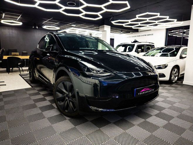 Cliquer pour voir la photo suivante Tesla Model Y STANDARD RWD Noir de 2024