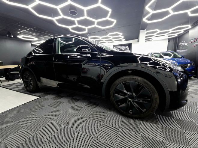 Tesla Model Y STANDARD RWD Noir de 2024