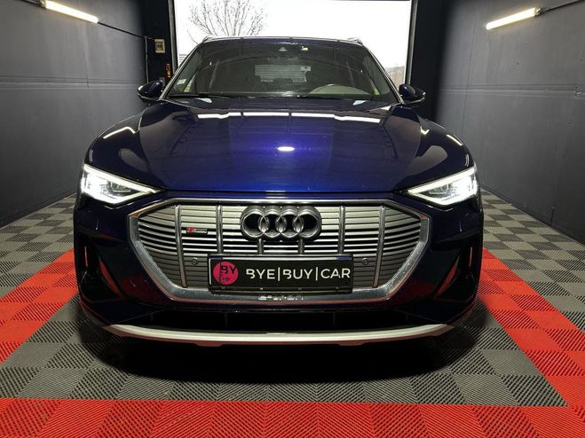 Audi e-tron Q8 Sportback Quattro 55 - 408 CH S-Line BLEU CLAIR de 2020