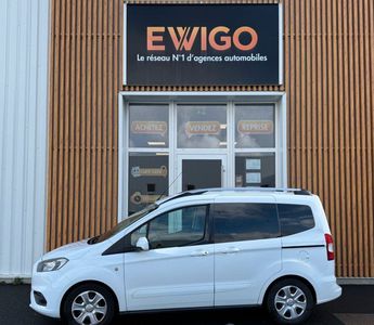  Voir d&eacute;tails -Ford Tourneo Courier combi 1.5 tdci 100 trend &agrave; Cholet (49)