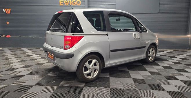 Peugeot 1007 1.4 hdi 70 cappucino + kit courroie dist Gris de 2006