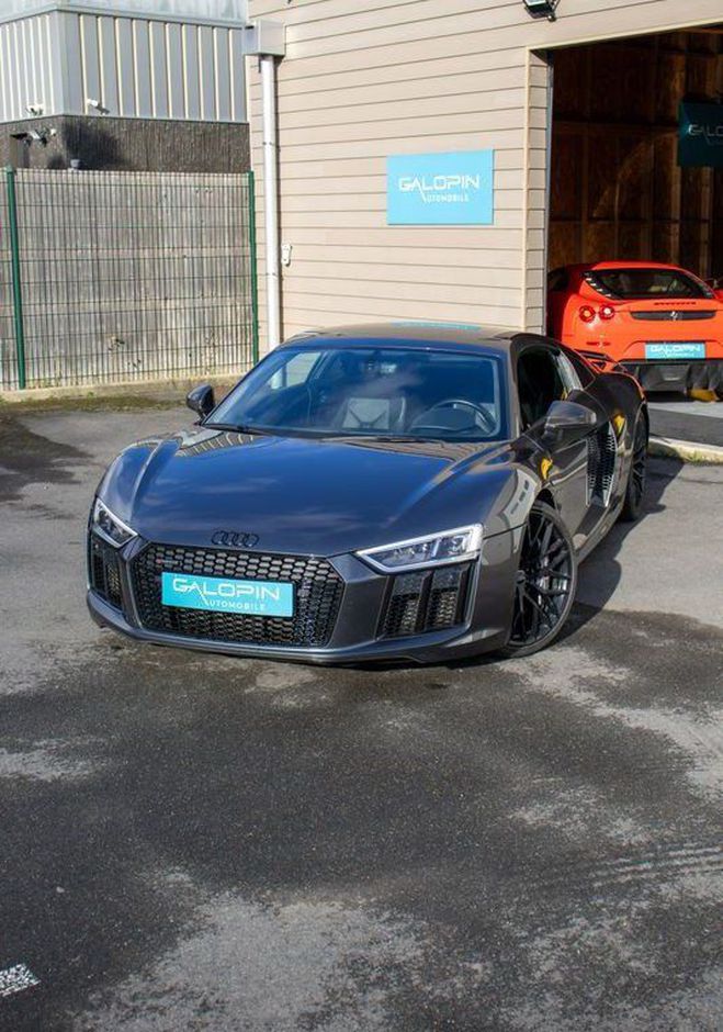 Cliquer pour voir la photo suivante Audi R8 V10 Plus Gris de 2015