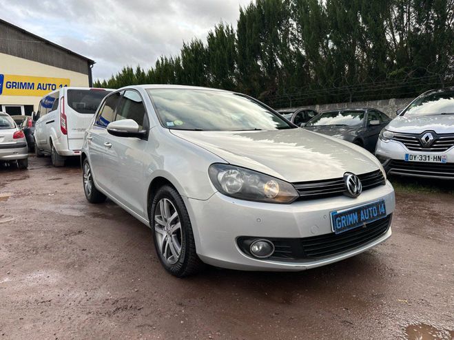 Cliquer pour voir la photo suivante Volkswagen Golf VI 1.6 TDI 105 FAP CR Confortline BlueMo Gris de 2011