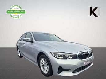  Voir d&eacute;tails -BMW Serie 3 318 dA-63.000 KM-CARNET-CARPLAY-GPS-USB- &agrave; Cuesmes (70)